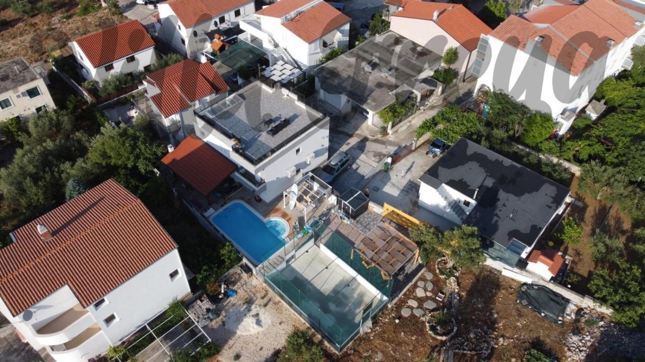Villa Freya - Vacation House 斯拉汀 外观 照片