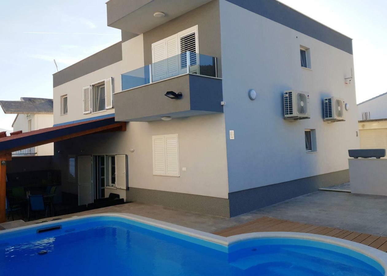 Villa Freya - Vacation House 斯拉汀 外观 照片
